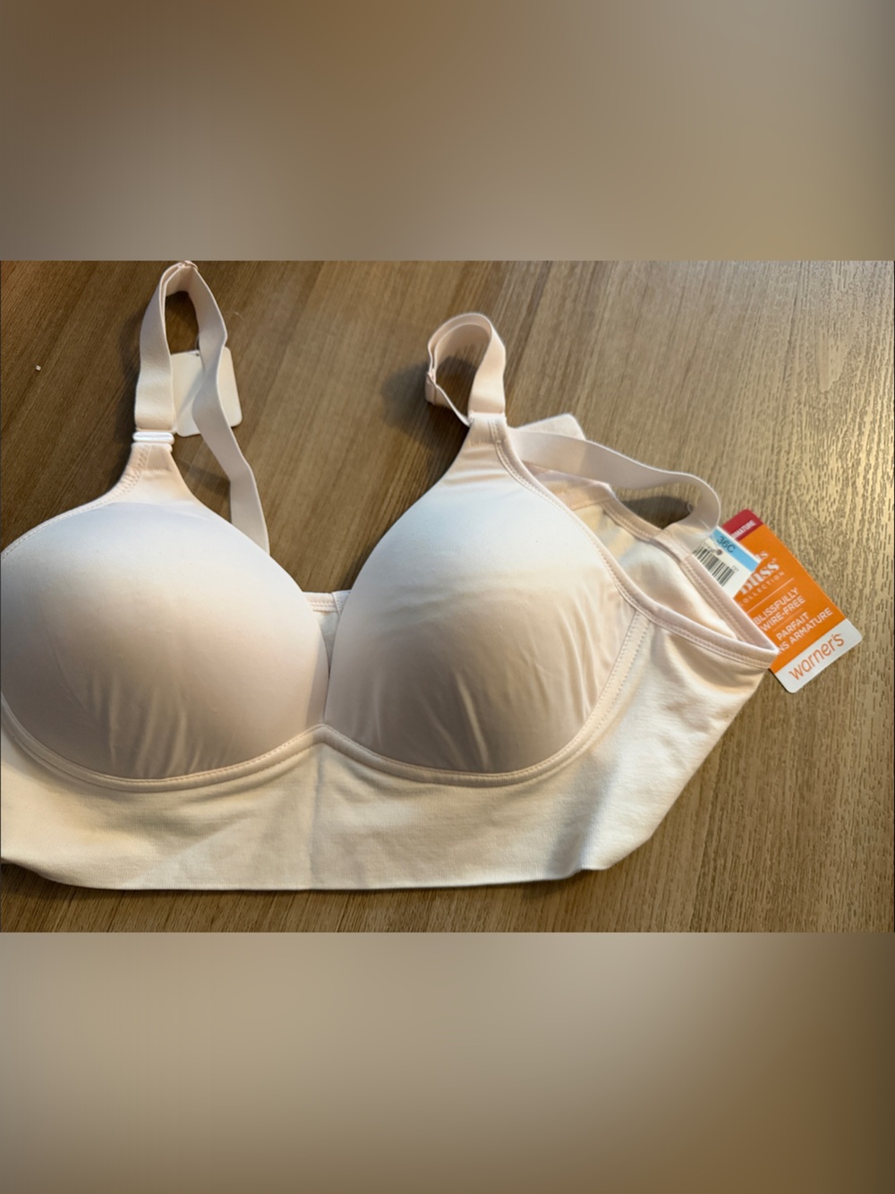NWT Warner’s blissfully wire free Bra - blush size 36C